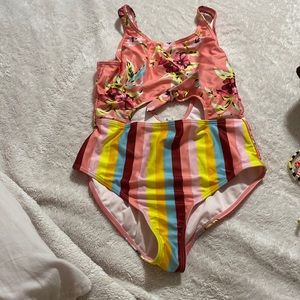 Like new only tried on full suit